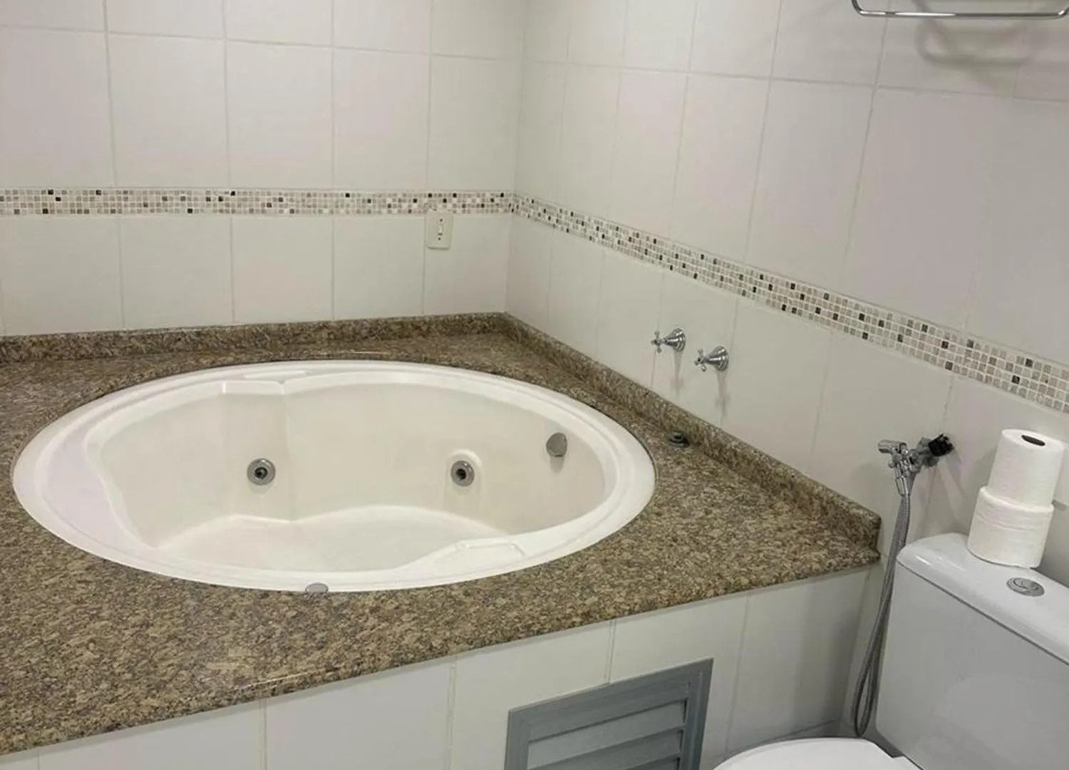 הוילה Jaraguá do Sul Saint Sebastian Flat 615 - Com Hidro! Ate 4 Pessoas, Duplex, No Centro 0*,  ברזיל